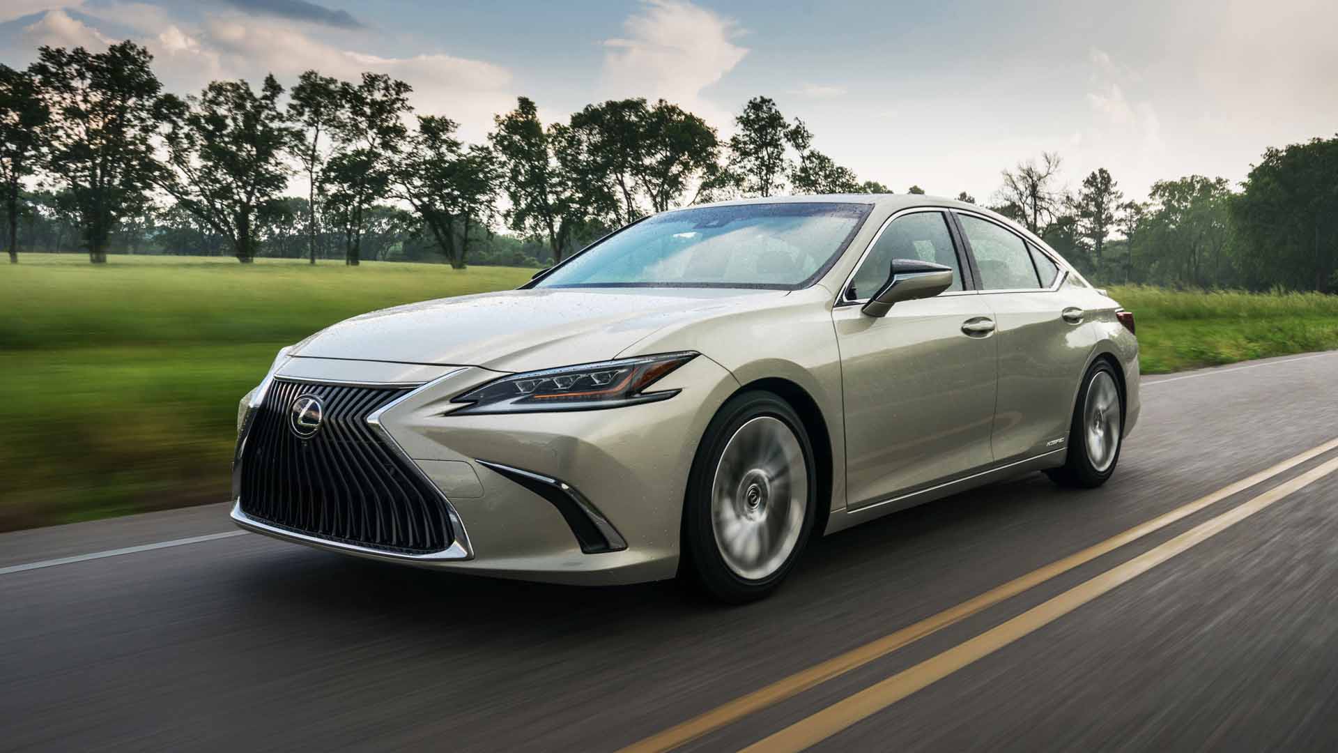 Driven: Lexus ES 300h | Green Car Journal